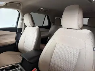 Ford Explorer 2023 AWD XLT 4dr SUV