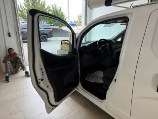 Nissan NV200 2019 S 4dr Cargo Mini-Van