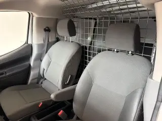 Nissan NV200 2019 S 4dr Cargo Mini-Van