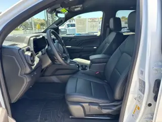 Chevrolet Colorado 2024 4x4 Trail Boss 4dr Crew Cab 5 ft. SB
