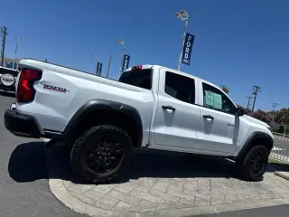Chevrolet Colorado 2024 4x4 Trail Boss 4dr Crew Cab 5 ft. SB
