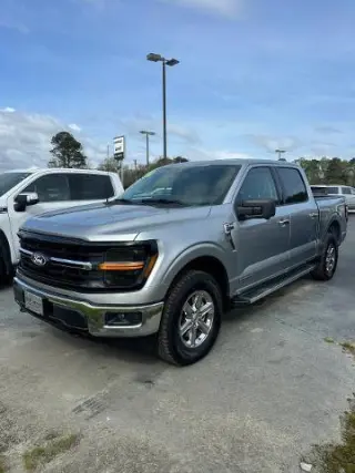 Ford F-150 2024 4x4 XLT 4dr SuperCrew 5.5 ft. SB