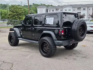 Jeep Wrangler Unlimited 2020 4x4 Sahara 4dr SUV