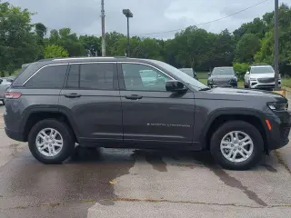 Jeep Grand Cherokee 2024 4x4 Laredo 4dr SUV