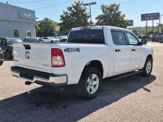Ram 1500 2023 4x4 Big Horn 4dr Crew Cab 5.6 ft. SB Pickup