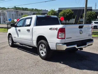 Ram 1500 2023 4x4 Big Horn 4dr Crew Cab 5.6 ft. SB Pickup