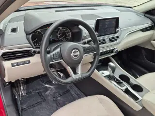 Nissan Altima 2025 2.5 SV 4dr Sedan