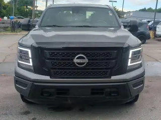 Nissan Titan 2023 4x4 SV 4dr Crew Cab 5.6 ft. SB