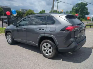 Toyota RAV4 2021 LE 4dr SUV
