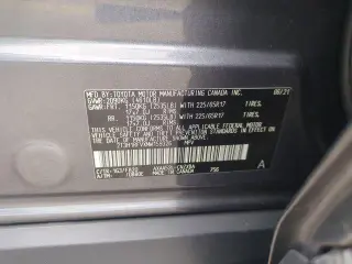 Toyota RAV4 2021 LE 4dr SUV