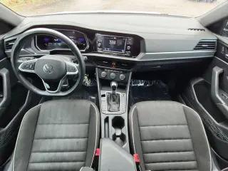 Volkswagen Jetta 2024 Sport 4dr Sedan 8A