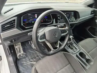 Volkswagen Jetta 2024 Sport 4dr Sedan 8A