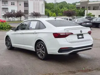 Volkswagen Jetta 2024 Sport 4dr Sedan 8A