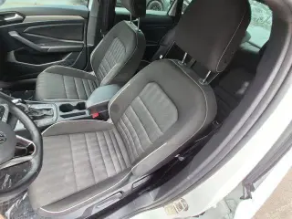 Volkswagen Jetta 2024 Sport 4dr Sedan 8A