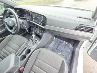 Volkswagen Jetta 2024 Sport 4dr Sedan 8A