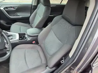 Toyota RAV4 Hybrid 2024 AWD XLE 4dr SUV