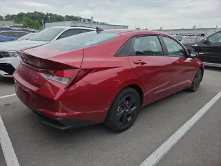 Hyundai ELANTRA 2022 SEL 4dr Sedan