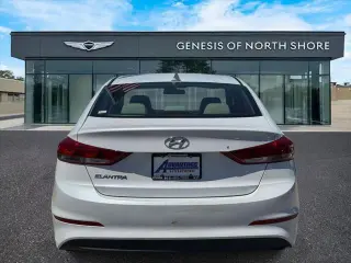 Hyundai ELANTRA 2017 SE 4dr Sedan 6M (US)