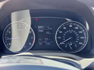 Hyundai ELANTRA 2017 SE 4dr Sedan 6M (US)
