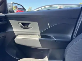 Hyundai KONA 2026 SE AWD 4dr SUV