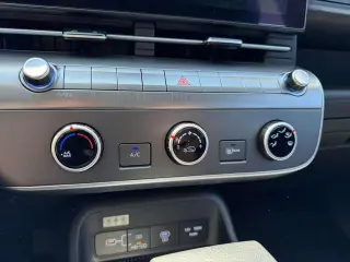 Hyundai KONA 2026 SE AWD 4dr SUV