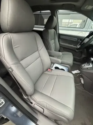 FERARIAS  UPHOLSTERY