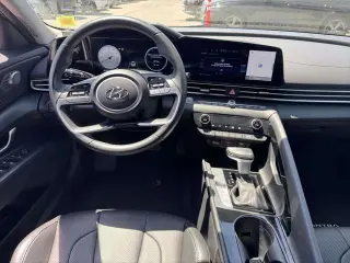 Hyundai ELANTRA Hybrid 2023 Limited 4dr Sedan