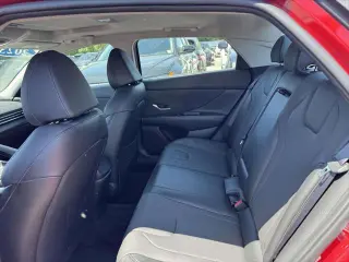 Hyundai ELANTRA Hybrid 2023 Limited 4dr Sedan