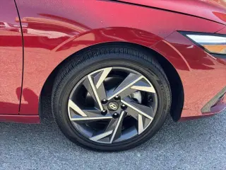 Hyundai ELANTRA Hybrid 2025 Limited 4dr Sedan