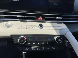 Hyundai ELANTRA Hybrid 2025 Limited 4dr Sedan