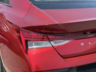 Hyundai ELANTRA Hybrid 2025 Limited 4dr Sedan