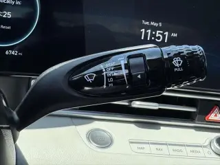Hyundai ELANTRA Hybrid 2025 Limited 4dr Sedan