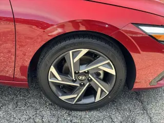 Hyundai ELANTRA 2025 Limited 4dr Sedan