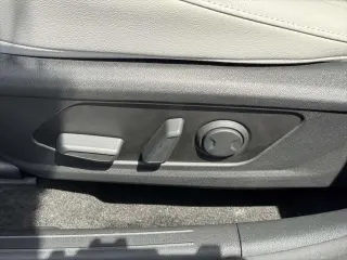 Hyundai ELANTRA 2025 Limited 4dr Sedan