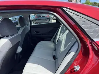 Hyundai ELANTRA 2025 Limited 4dr Sedan