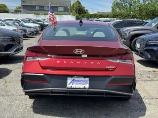 Hyundai ELANTRA 2025 Limited 4dr Sedan