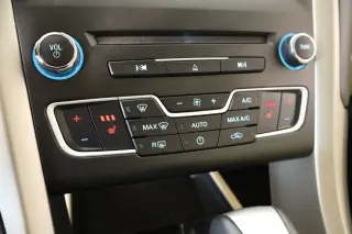 Ford Fusion 2016 SE 4dr Sedan