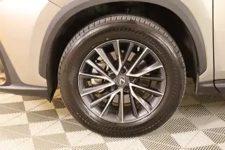 Lexus NX 350 2023 AWD Premium 4dr Crossover