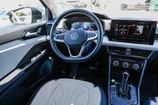 Volkswagen Taos 2025 S 4dr SUV