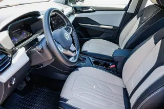 Volkswagen Taos 2025 S 4dr SUV