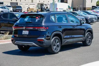Volkswagen Taos 2025 S 4dr SUV