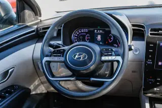 Hyundai TUCSON 2024 SEL 4dr SUV (midyear release)