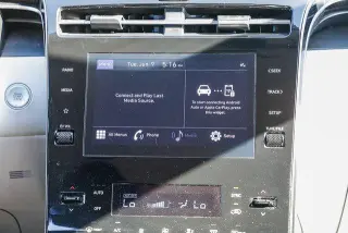 Hyundai TUCSON 2024 SEL 4dr SUV (midyear release)