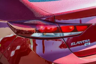 Hyundai ELANTRA 2017 SE 4dr Sedan 6M