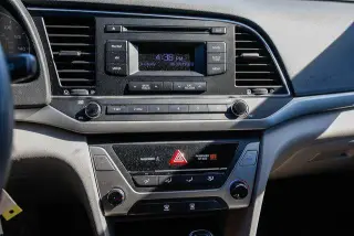 Hyundai ELANTRA 2017 SE 4dr Sedan 6M