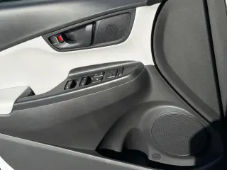 Hyundai KONA 2023 SEL 4dr Crossover