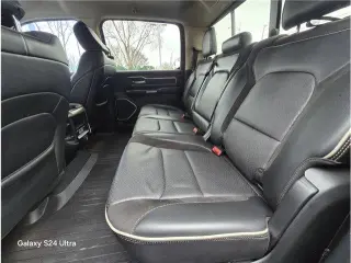 Ram 1500 2019 4x4 Laramie 4dr Crew Cab 5.6 ft. SB Pickup