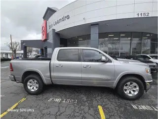 Ram 1500 2019 4x4 Laramie 4dr Crew Cab 5.6 ft. SB Pickup