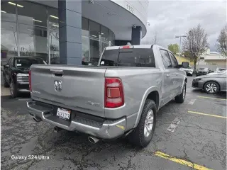 Ram 1500 2019 4x4 Laramie 4dr Crew Cab 5.6 ft. SB Pickup