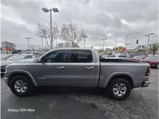 Ram 1500 2019 4x4 Laramie 4dr Crew Cab 5.6 ft. SB Pickup